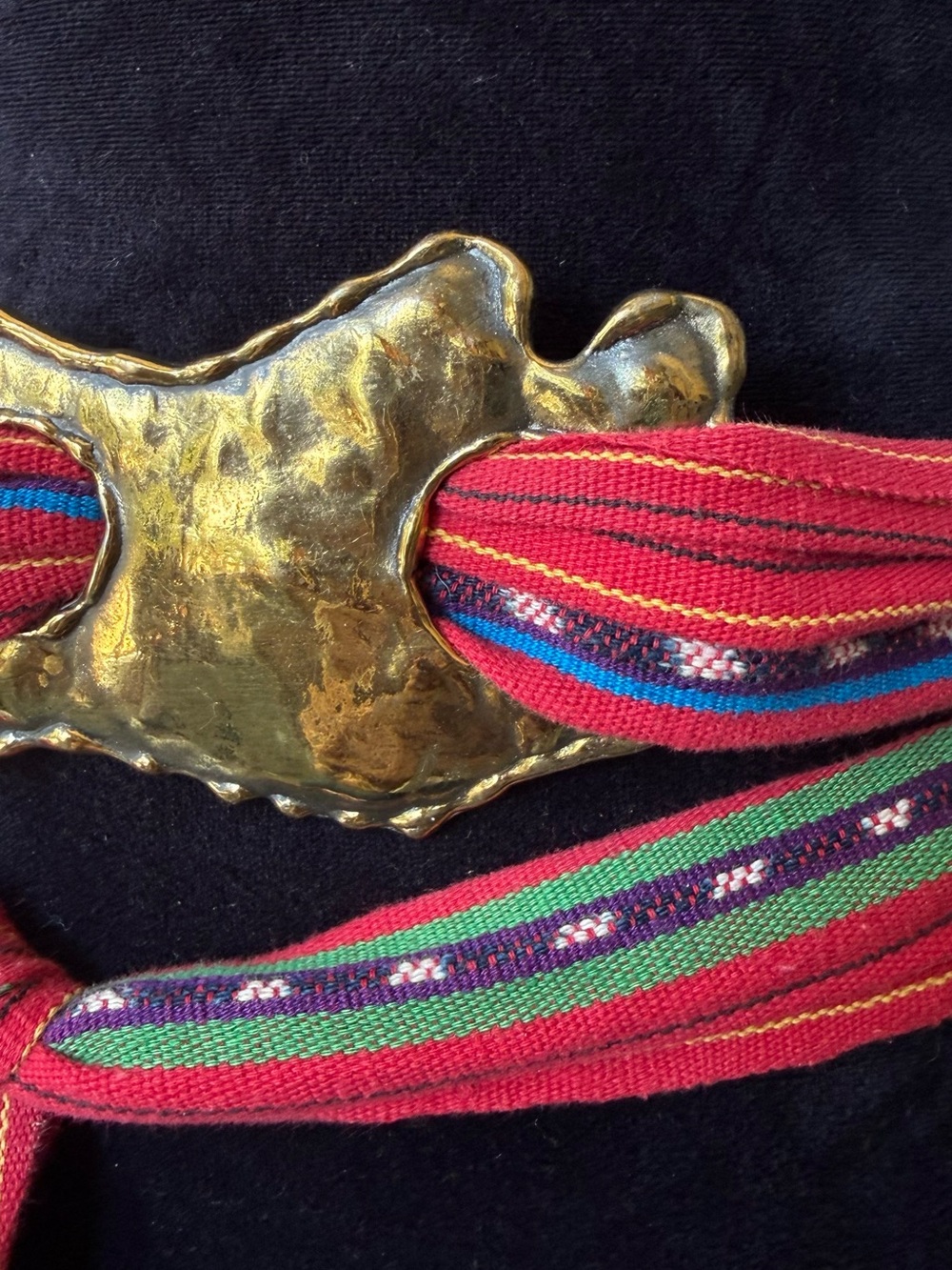 Vintage artisan heavy Brass Statement Buckle/scarf holder - Picture 4 of 9